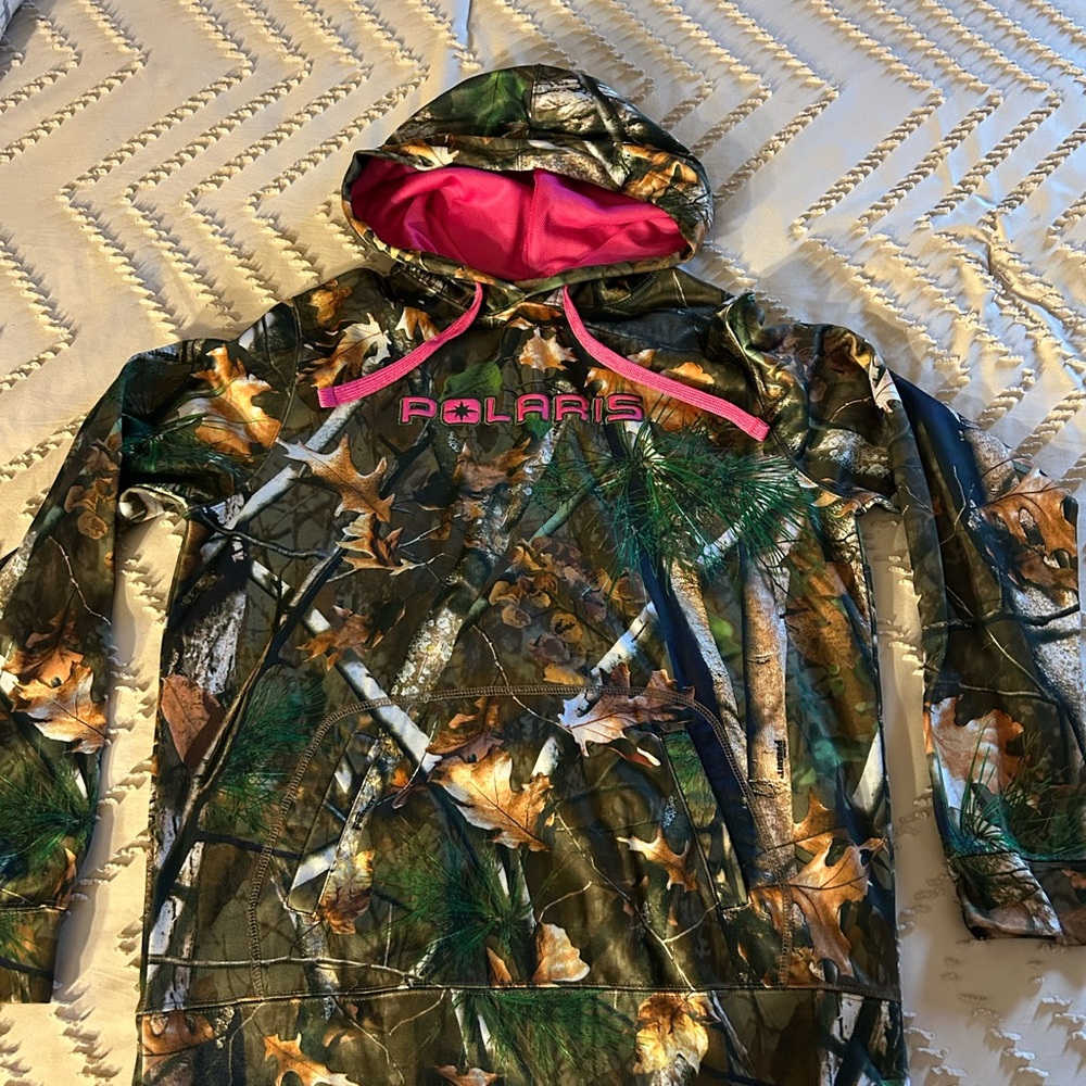 Women’s Polaris camo hoodie Large